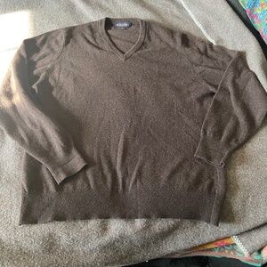 Brooks Brothers V Neck Cashmere Sweater - Made in Scotland - XL Chocolate Brown
